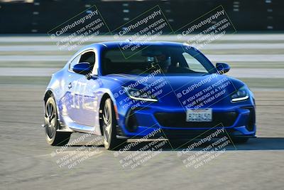 media/Nov-02-2025-Speed Ventures (Sun) [[c948a89870]]/Black/Session 4/